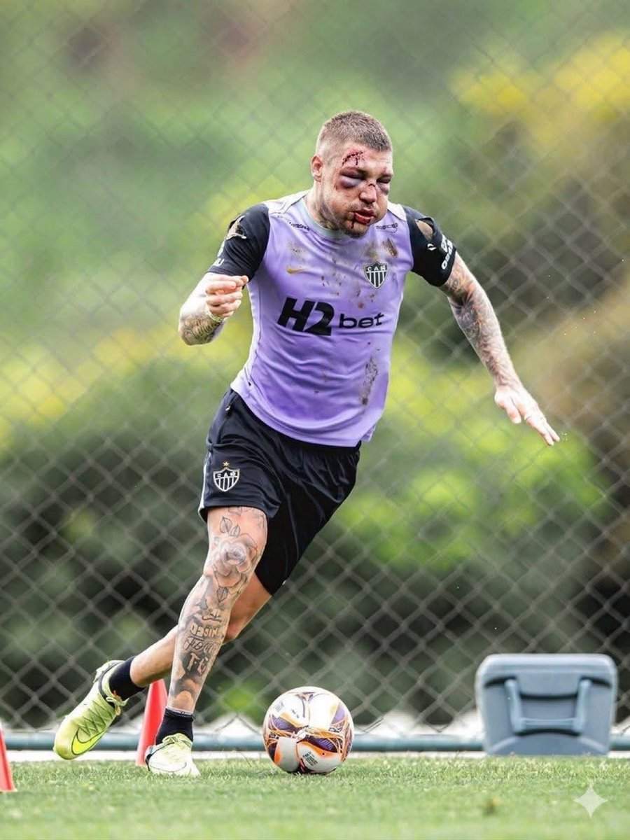 Football Hub tweet media