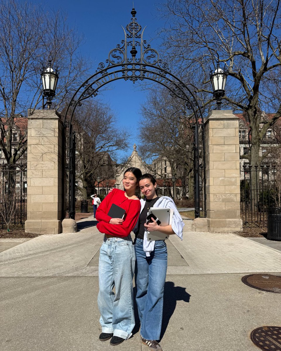 The University of Chicago tweet media