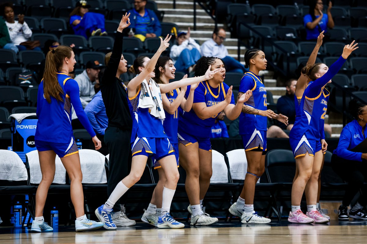 Comerica Center tweet media