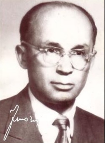 Nie było "żydokomuny" ❗️ Powtarzam, nie było żadnej "żydokomuny" ❗️

Nazywam się Józef...Józef Jurkowski a właściwie Josef Jungman.
Mając 33 lata zostałem, szefem bezpieczeństwa publicznego na cały Śląsk. I zacząłem budować Nową Polskę, Nową Europę, Nowy Świat.
Urodziłem się w