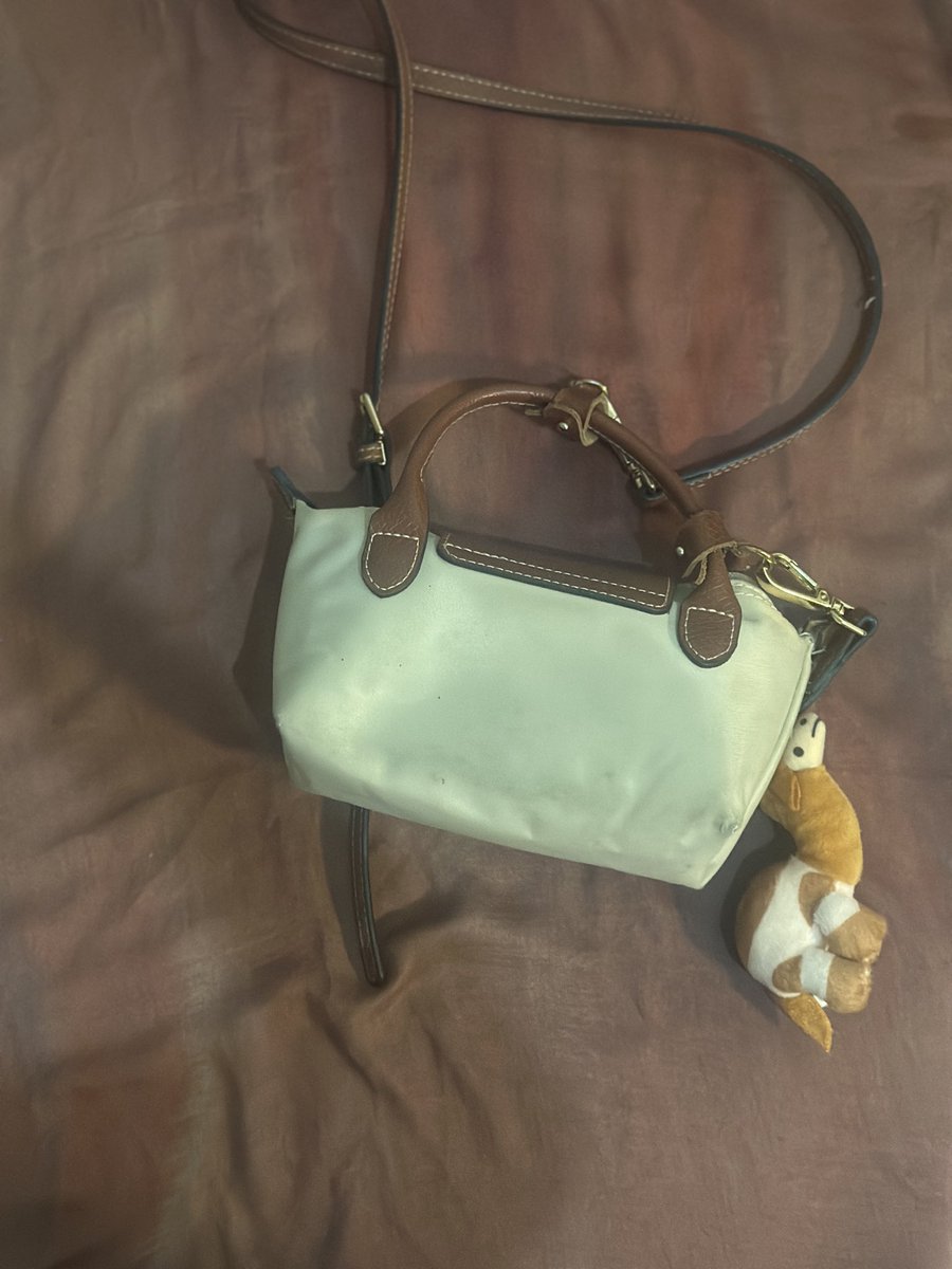 nyy567's tweet photo. wts | want to sell | preloved | makeup

LC Long Champ

💸Rp.505.000

note:
oriyaa murah krn minus pemakaian 
, 
tanya lebih jelas dm

🍊yaa
DM for details ^^ https://t.co/6t9HF0rPNT