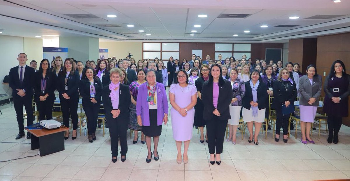 María Consuelo Porras tweet media