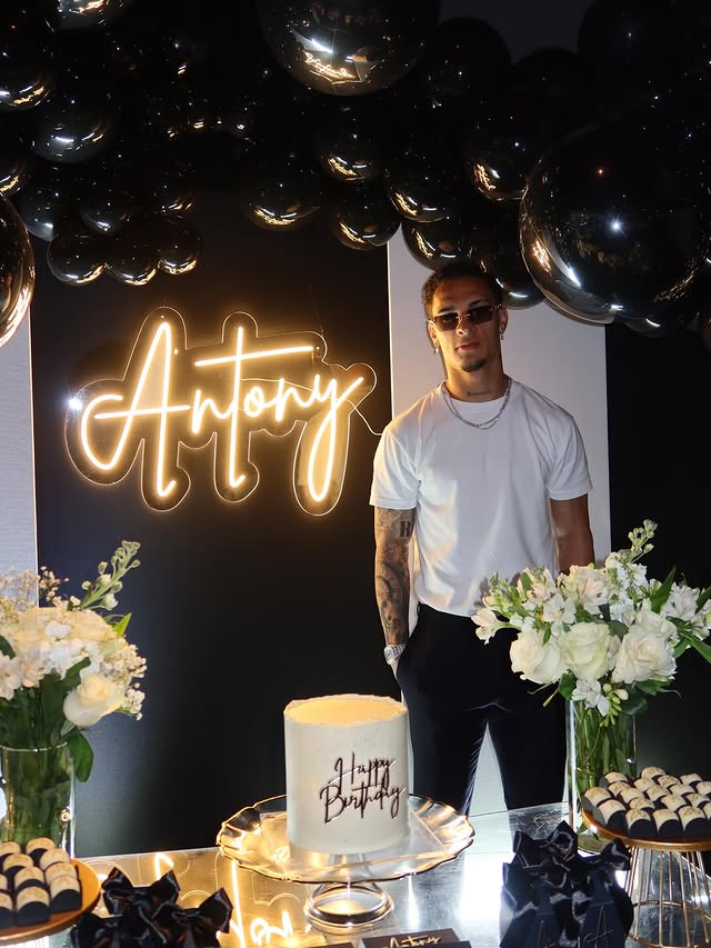 antonytriana_'s tweet photo. festejando el cumpleaños de @PedroNetxx , te amo. https://t.co/ydC66QsIGm