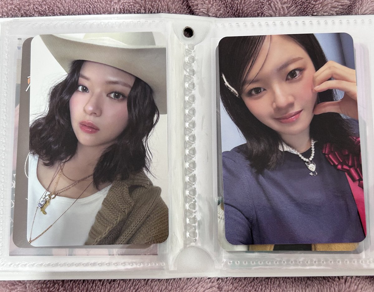ao3mina's tweet photo. VENDO/VENDA photocard pc regular twice jeongyeon the story goes on 

• R$20 cada + frete a calcular (superfrete)
• envio em até uma semana
• reserva com total certeza de compra
• fbs no fixado https://t.co/WfQ0wT35xg