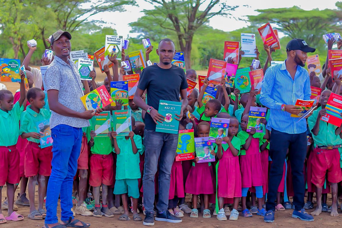 BaringoSCN's tweet photo. We visited grassroots primary schools in Baringo South, Baringo County during our school-outreach program, where we distributed learning materials, dignity kits and other school supplies and held interactive mentorship sessions with the students https://t.co/deWTc8DIAl