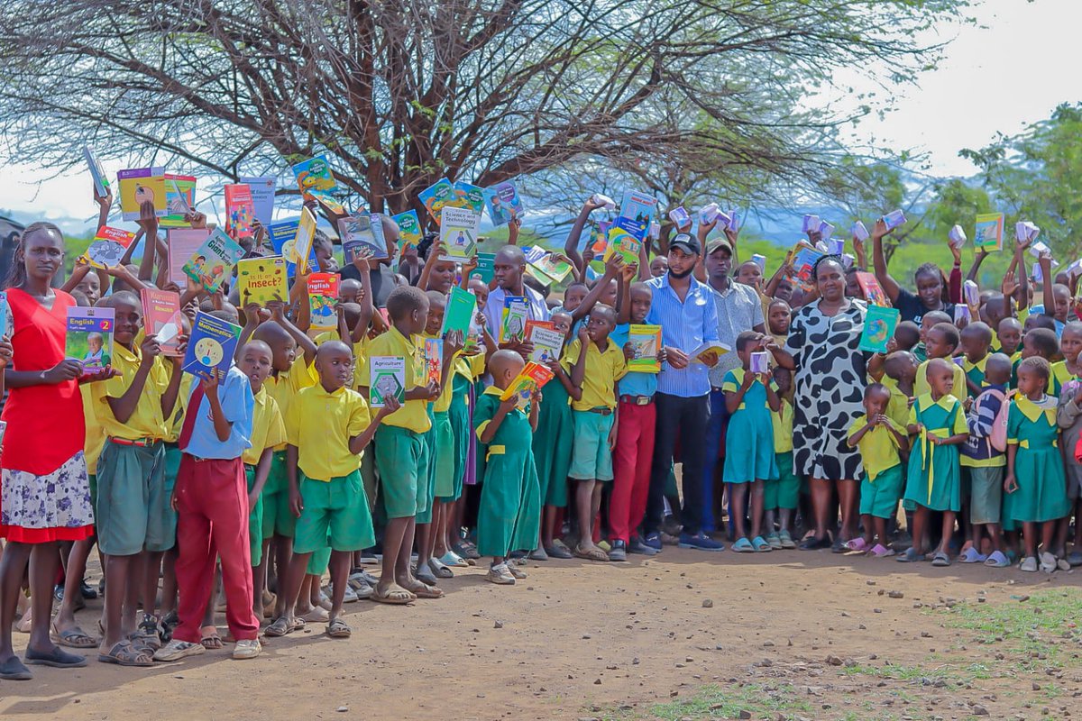 BaringoSCN's tweet photo. We visited grassroots primary schools in Baringo South, Baringo County during our school-outreach program, where we distributed learning materials, dignity kits and other school supplies and held interactive mentorship sessions with the students https://t.co/deWTc8DIAl