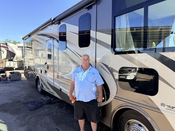 AutoCorralRV's tweet photo. Steven and Sherilyn may your new 2018 THOR WINDSPORT take you on new journeys and to new places! Congratulations and Best Wishes from RVAZ Corral &amp; Jeff Picket. https://t.co/Hm229k7IUI