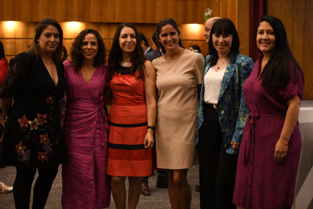 ucentral_cl's tweet photo. 🟣 Reconocemos el trabajo de nuestra comunidad universitaria en los avances alcanzados en temas de género y diversidades.

🗓️ Conmemoramos el Día Internacional de las Mujeres con charlas, conversatorios y la participación de autoridades y las y los nuevos estudiantes. https://t.co/qQ7ilr0E5U