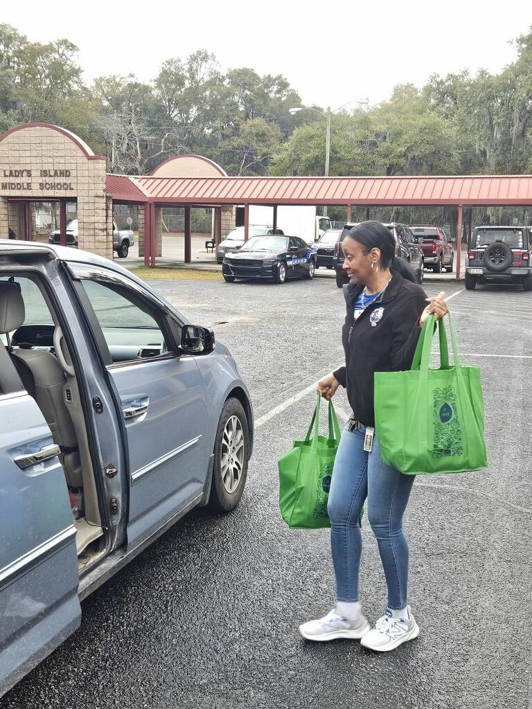 Lowcountry Food Bank tweet media