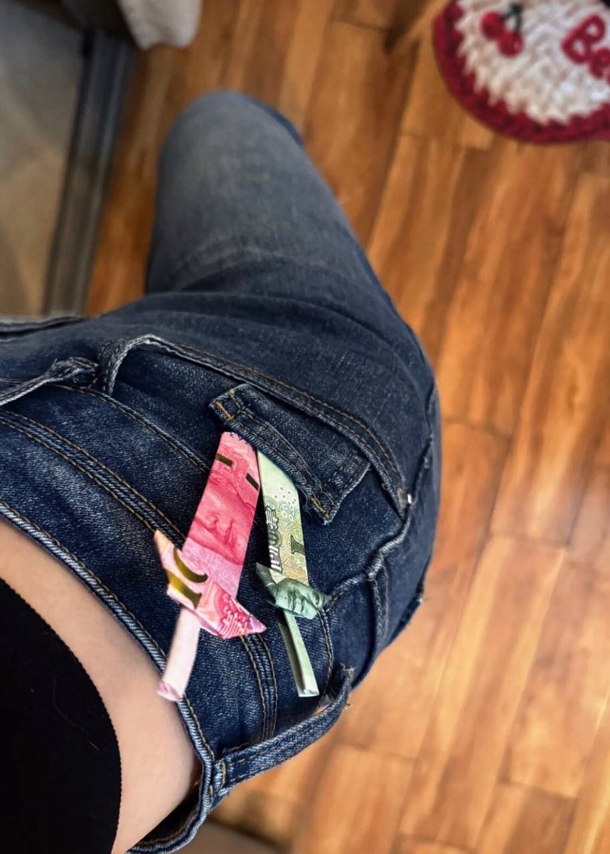 严老师不严 tweet media