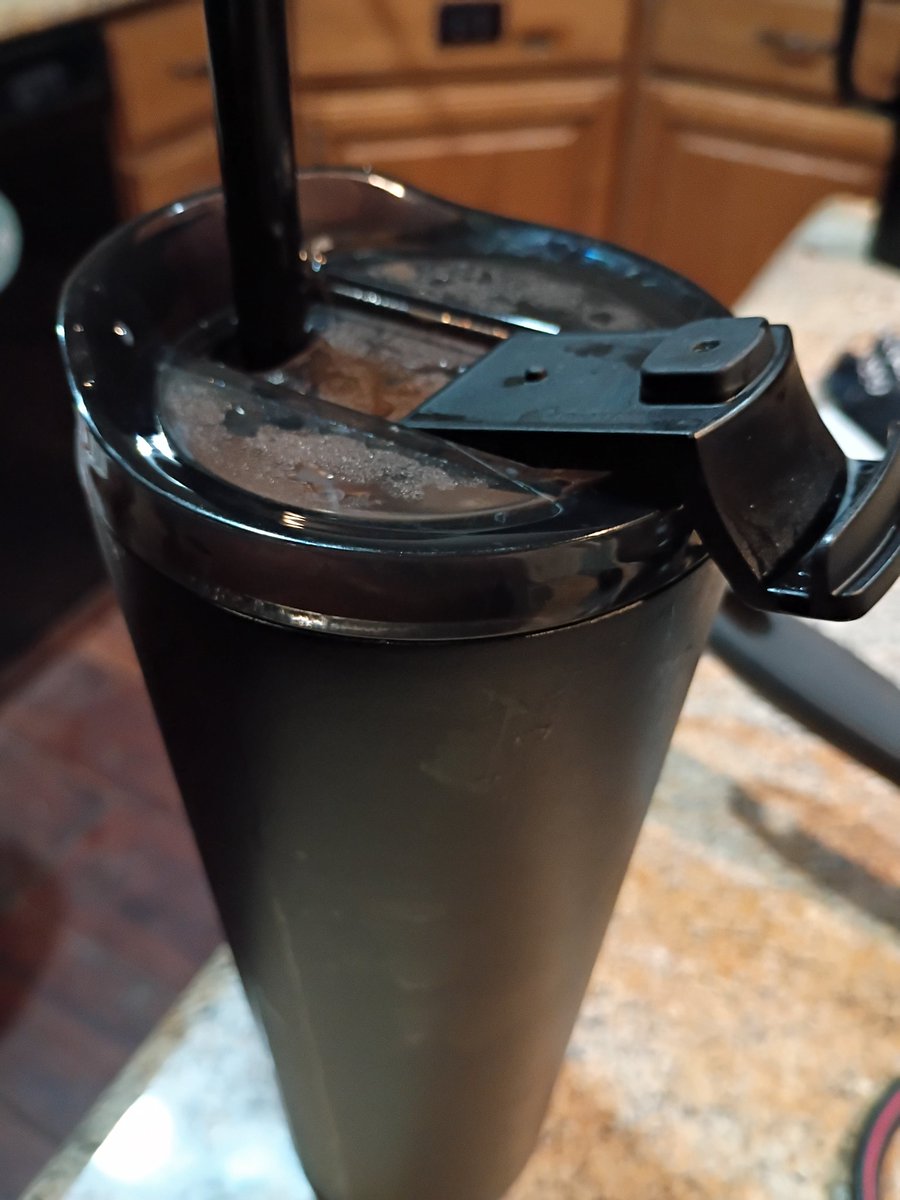 FloofyBoo👻🐱 tweet media