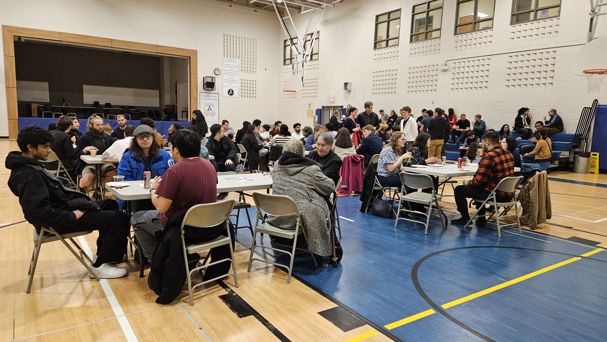 hamiltonvocatio's tweet photo. The Young Adults Night at St Ann Hamilton began with a Holy Hour in the church for vocations and continued with a social at the school. It was well attended with young adults coming from various parishes in Hamilton as well as Milton and Waterdown. Thank you to Fr Jeff Oehring. https://t.co/adRsgXz24o