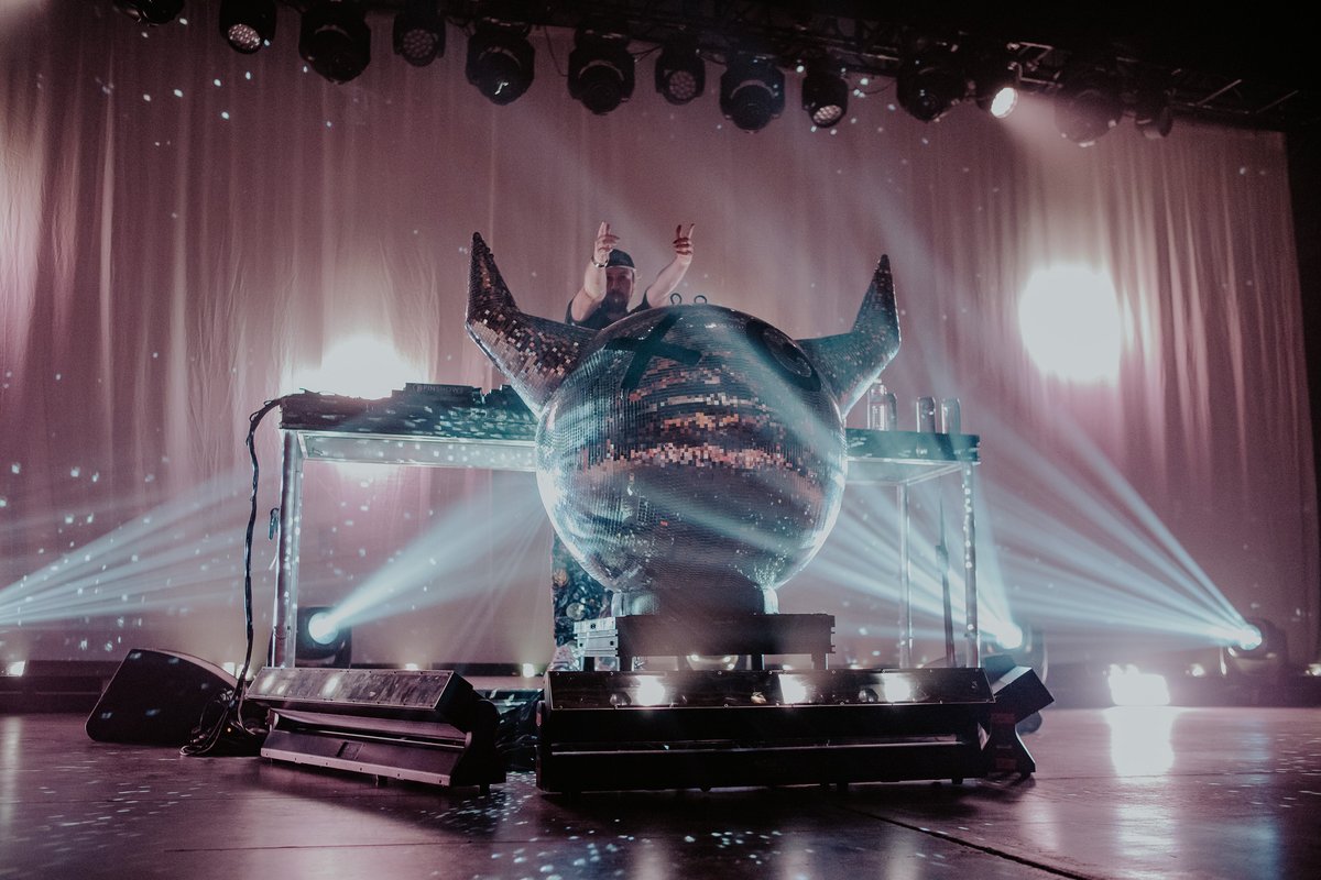 Atlas Artist Group tweet media