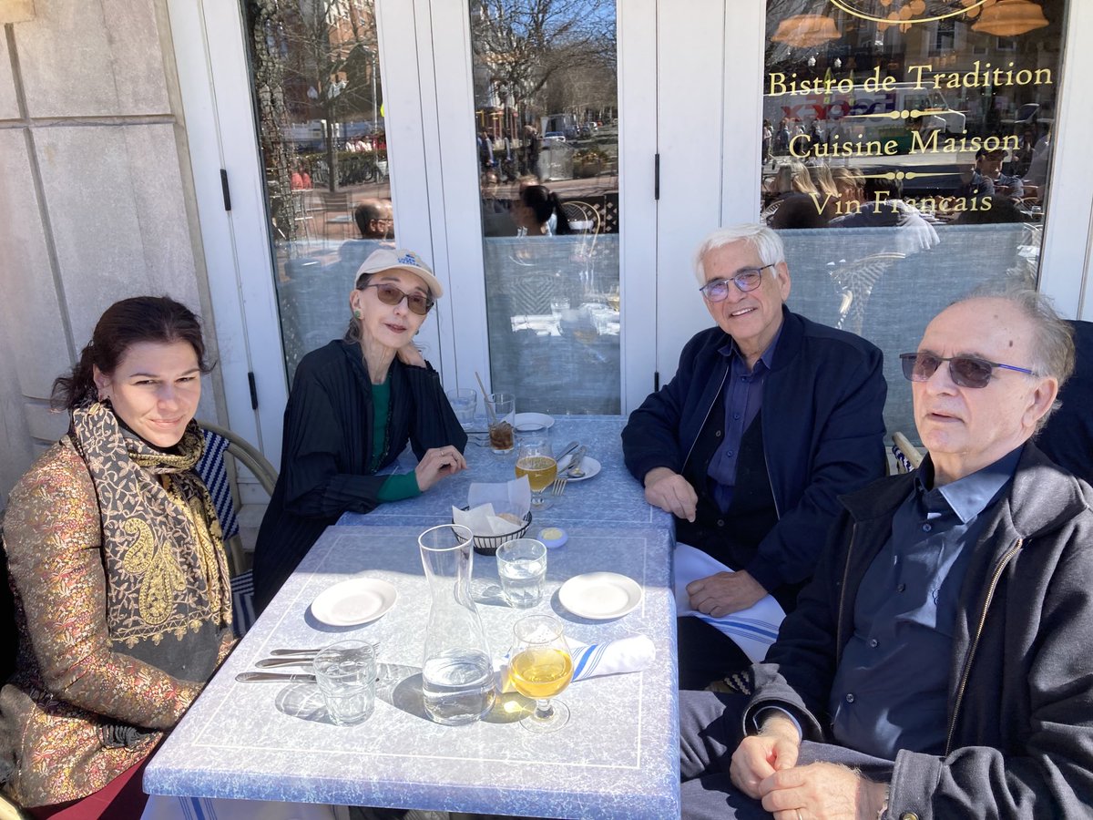 Joyce Carol Oates tweet media