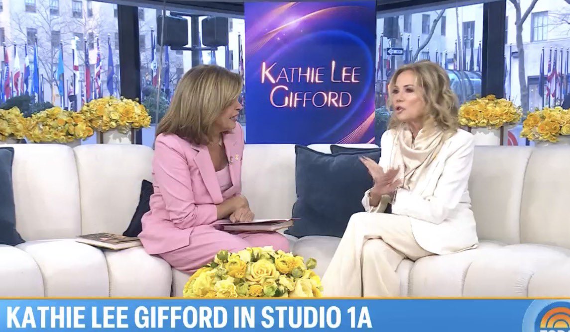 The day is a winner when you get your favourite girl <a href="/KathieLGifford/">Kathie Lee Gifford</a> back on your tv. And with <a href="/hodakotb/">Hoda Kotb</a>, just like the good old times!😍🤍✨