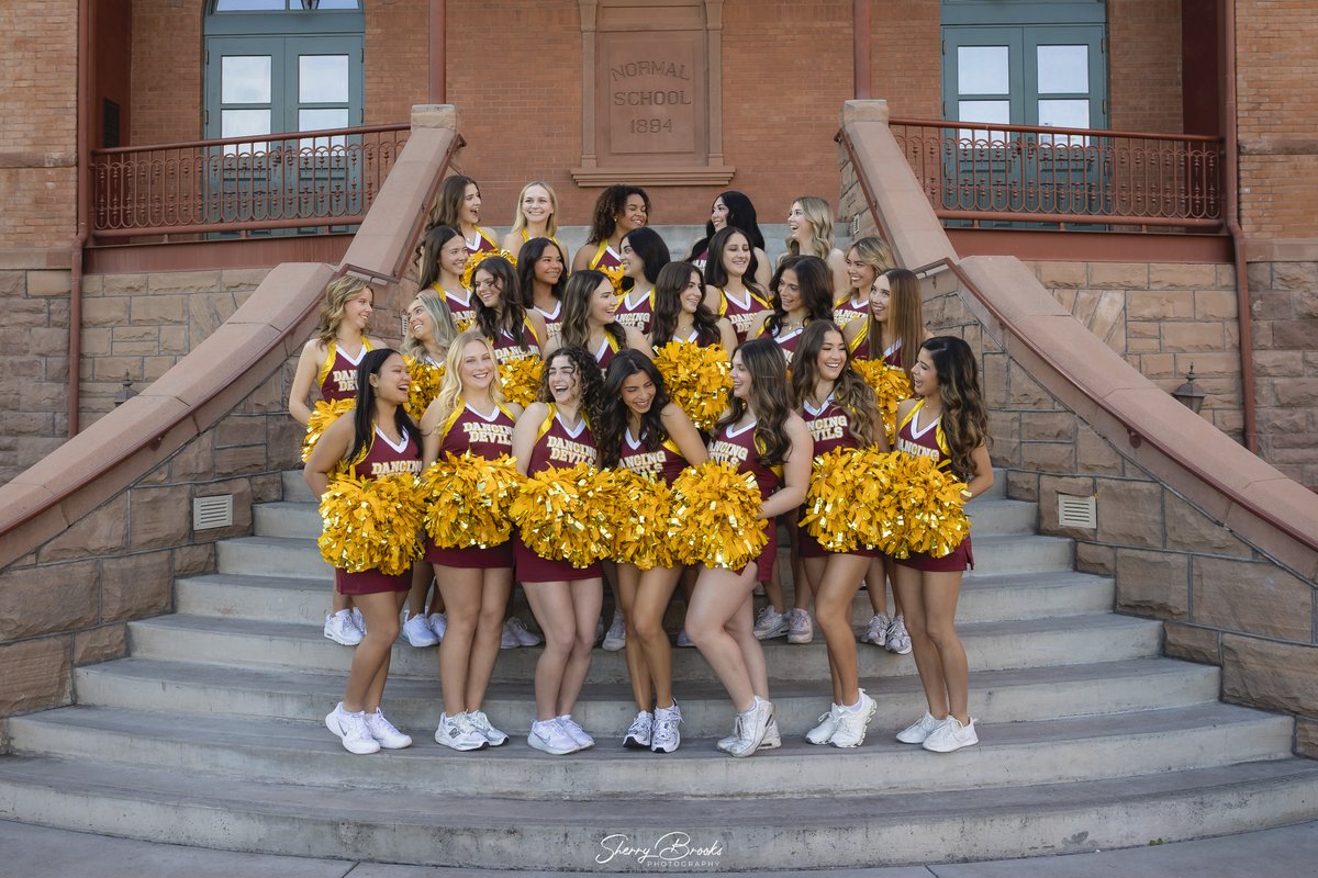 PhotosbySherry's tweet photo. The excitement is building! The ASU Dancing Devils are officially on the countdown to their trip to Walt Disney World! #ForksUp #DancingDevils #DisneyCountdown #ASU #SunDevils #tempeaz #oldmain #asuphotographer #asugradphotographer #azphotographer https://t.co/wbzLgD9eWJ
