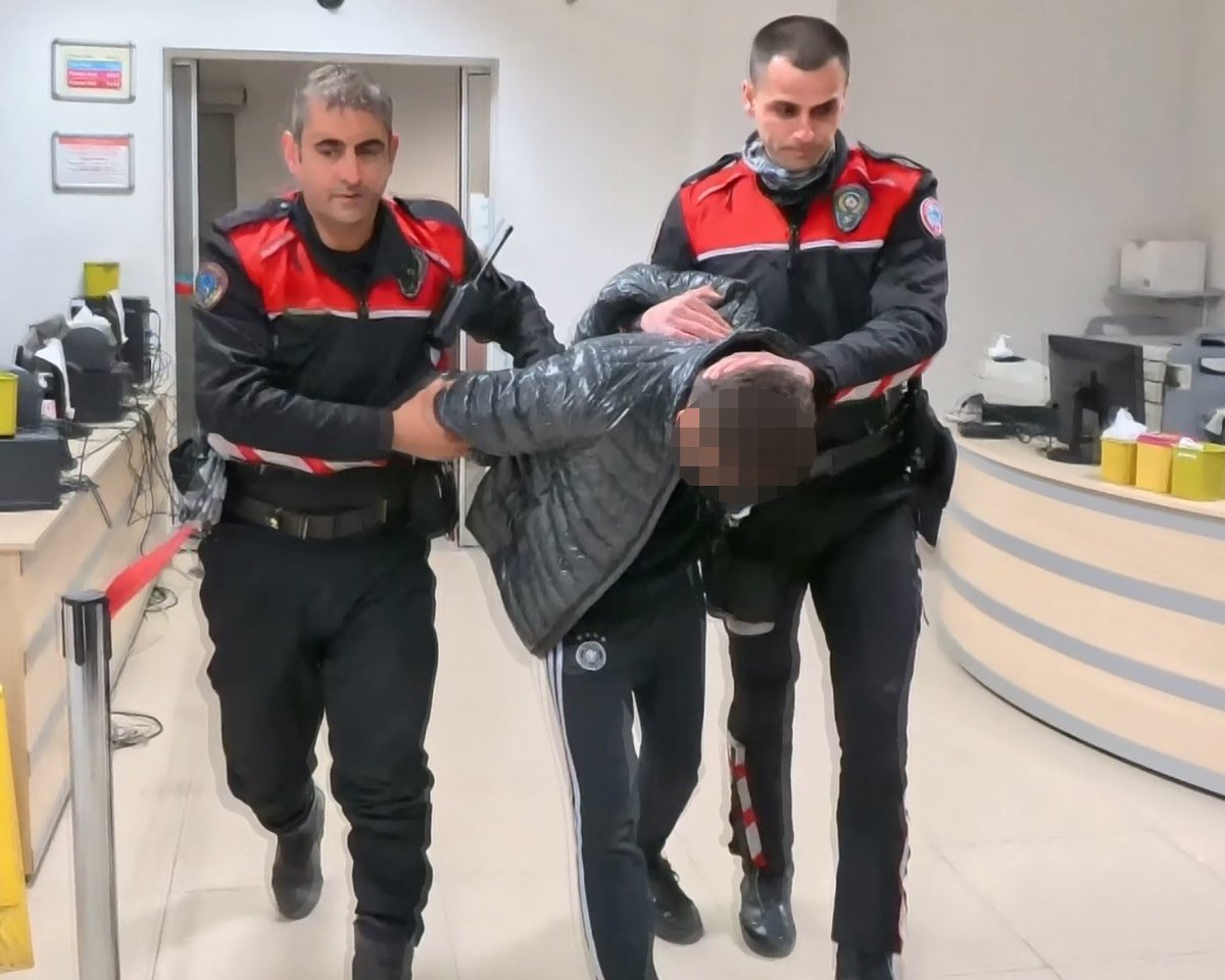 SİYAH SANCAK tweet media