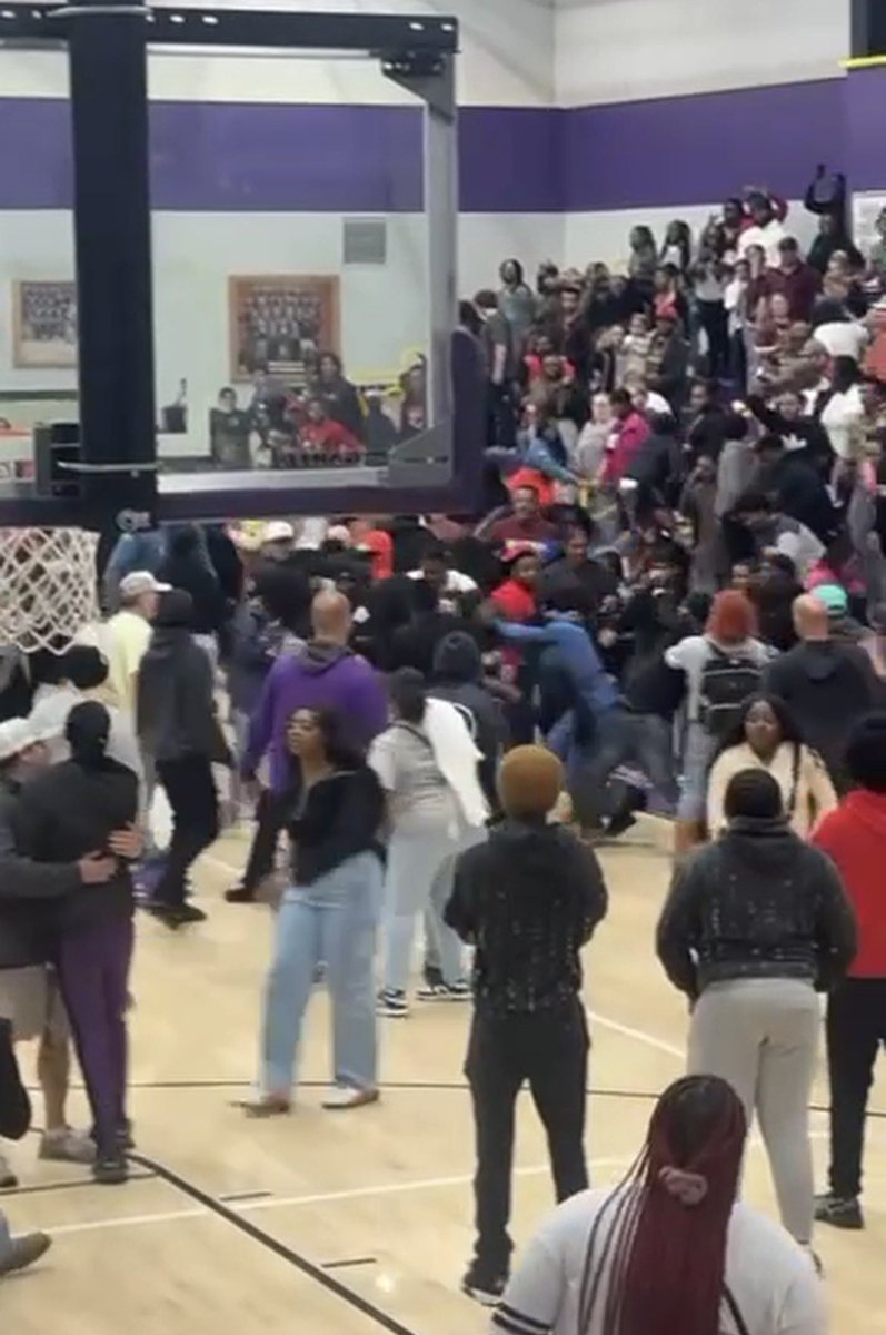 Kathryn Thornberry tweet media