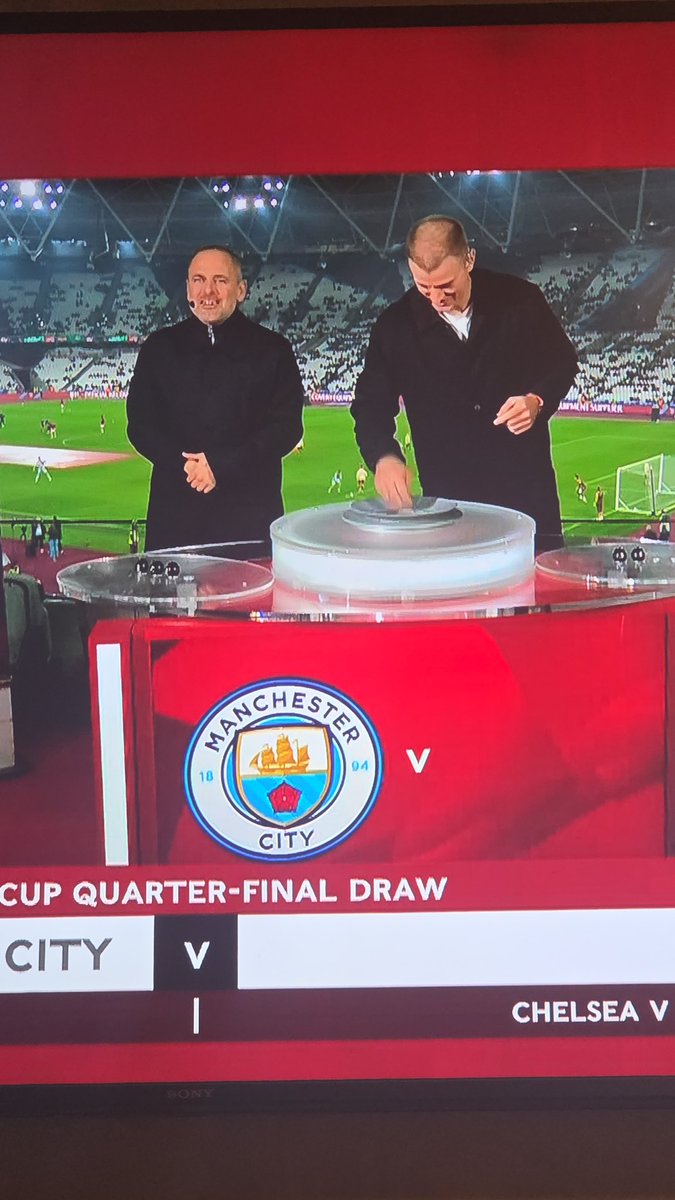 Garry Bond tweet media