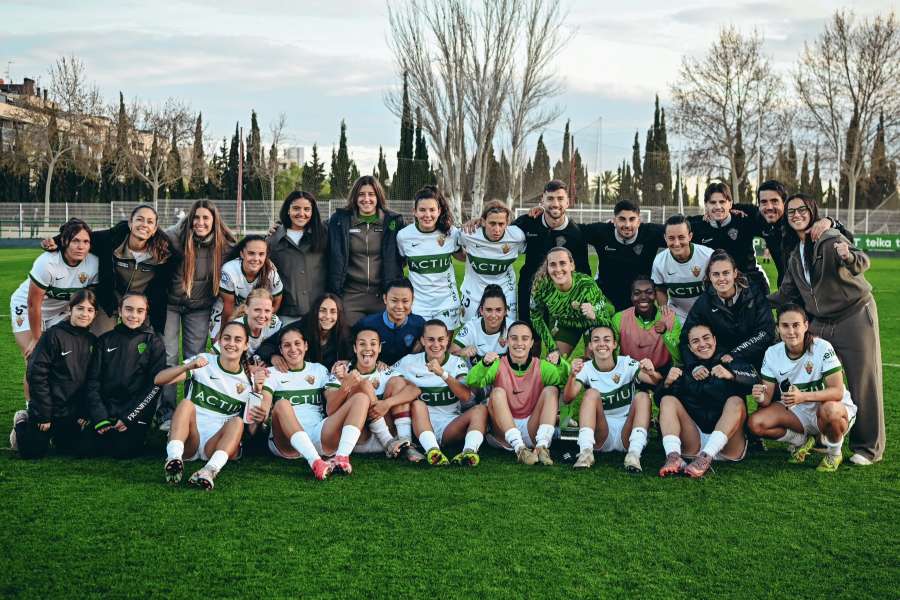 Segunda Federación Grupo 2 (Jornada 20) 
Informa nuestra redactora Lucía Martínez <a href="/LMMartinezz_/">Lucía Martínez</a> en el diario <a href="/ReinasDelBalon/">Reinas del balón</a> 
#FutbolFemenino 
#ReinasDelBalón 
#SegundaFederación 
#SegundaRFEF

reinasdelbalon.com/segunda-federa…
