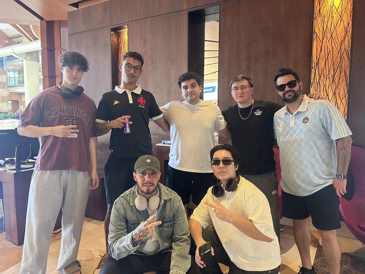 paivazin tweet media