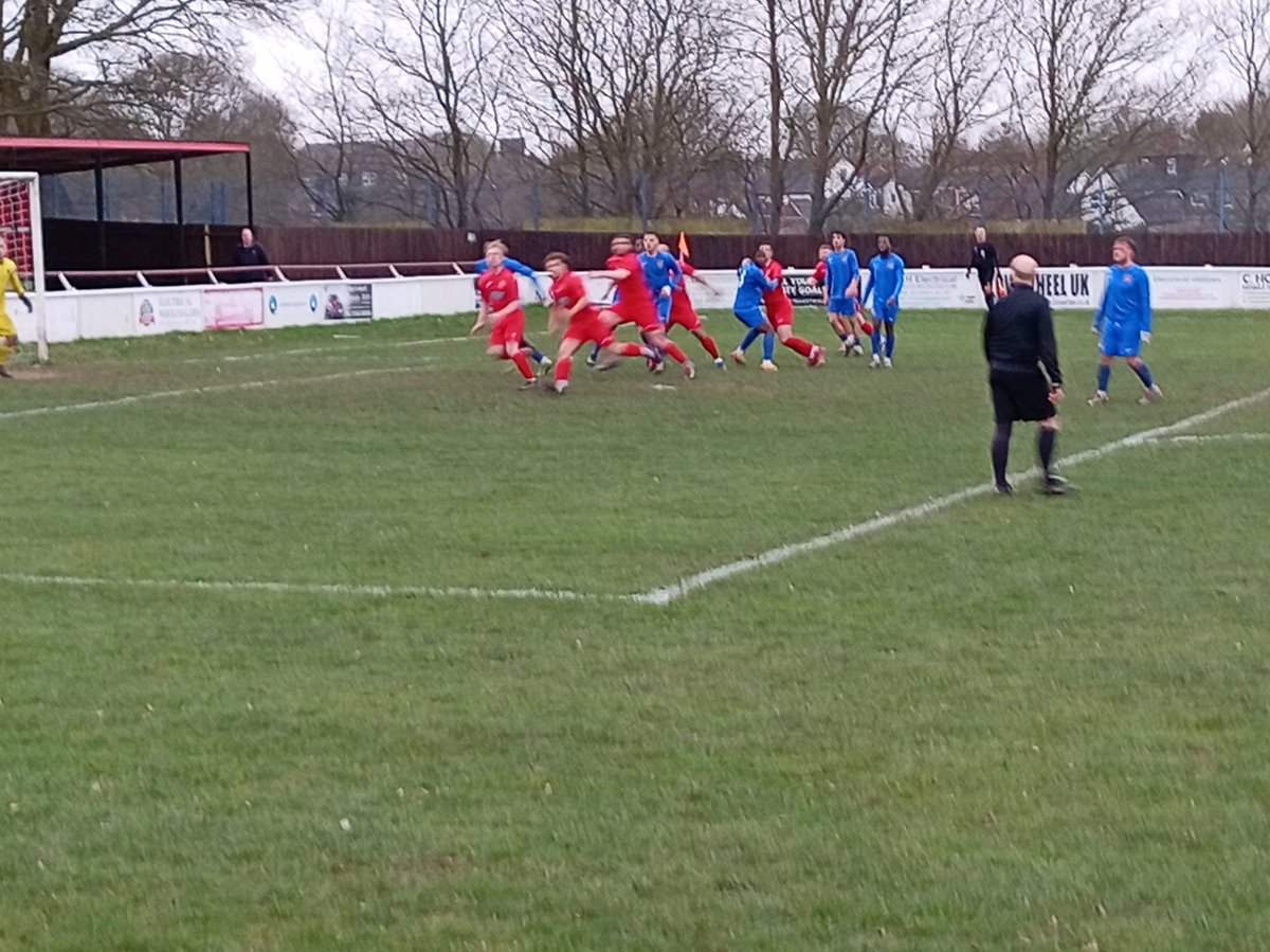 simon evans tweet media