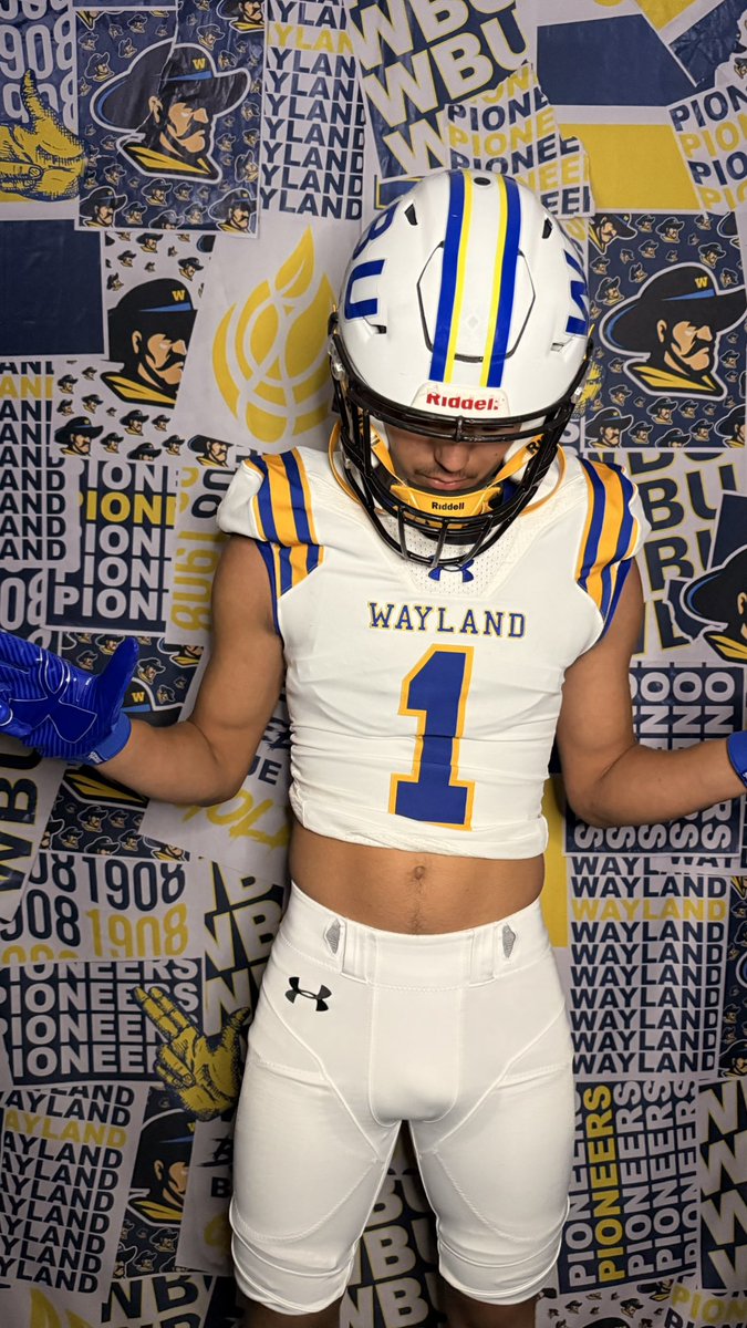 Logan Becerra tweet media