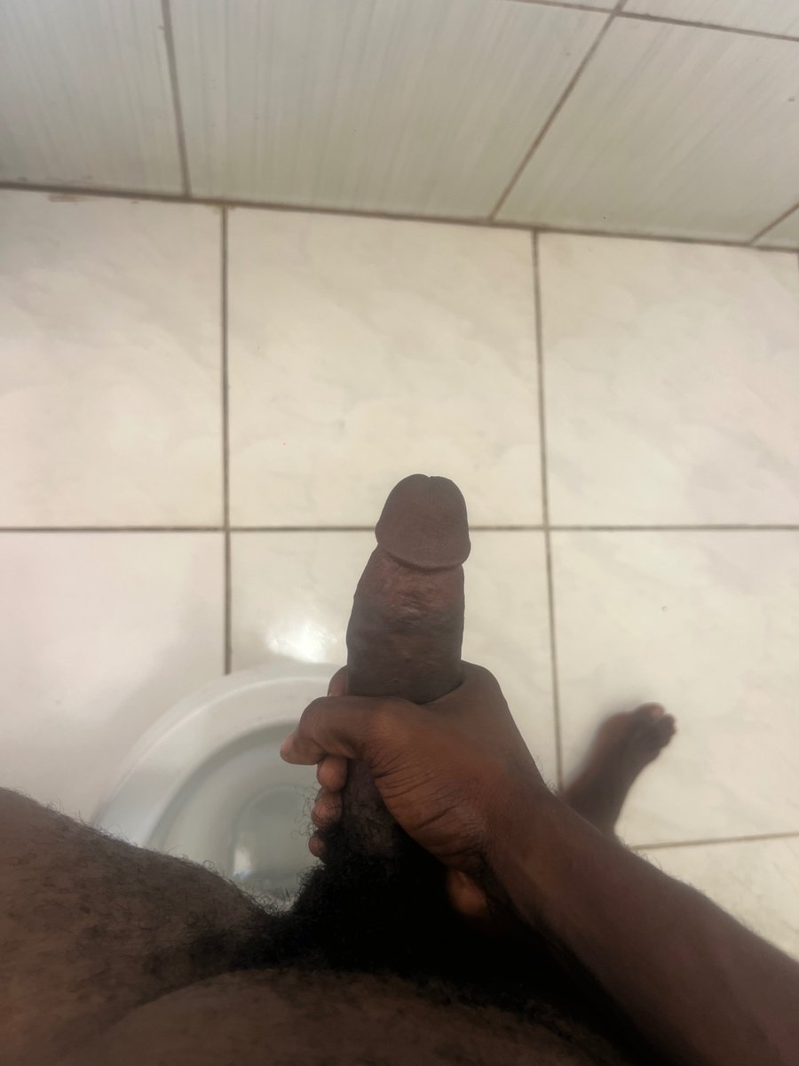 velos62393's tweet photo. @danielleprinha @HomemAdmirador Olá, marquem com esse africano pauzudo https://t.co/rccP2QUh5I