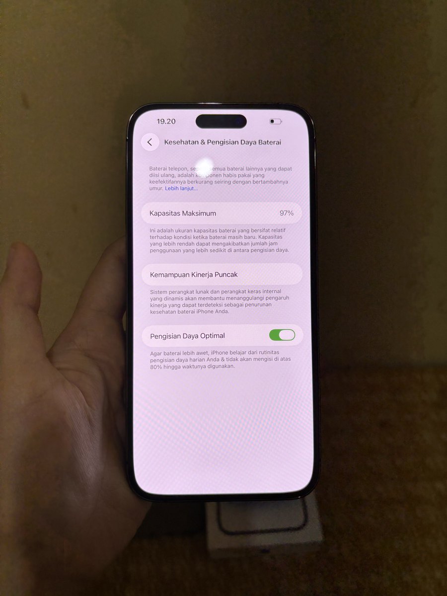 WTS IPHONE tweet media