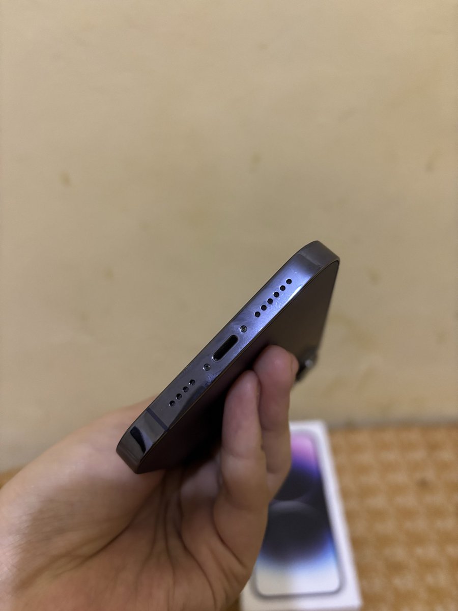 WTS IPHONE tweet media
