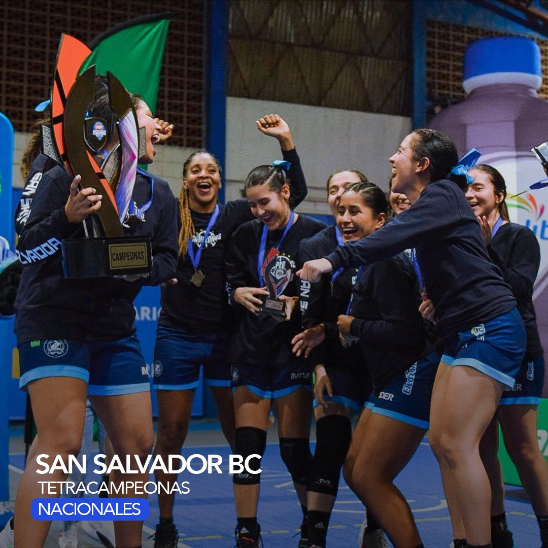 SS_IMDER's tweet photo. 💙🏆 En San Salvador Centro el talento también se impulsa desde el deporte.

Bajo la gestión del Alcalde @marioduran , apostamos por el desarrollo de nuestros atletas con equipos de primera división en diferentes ramas deportivas. https://t.co/kcgLYxts4j