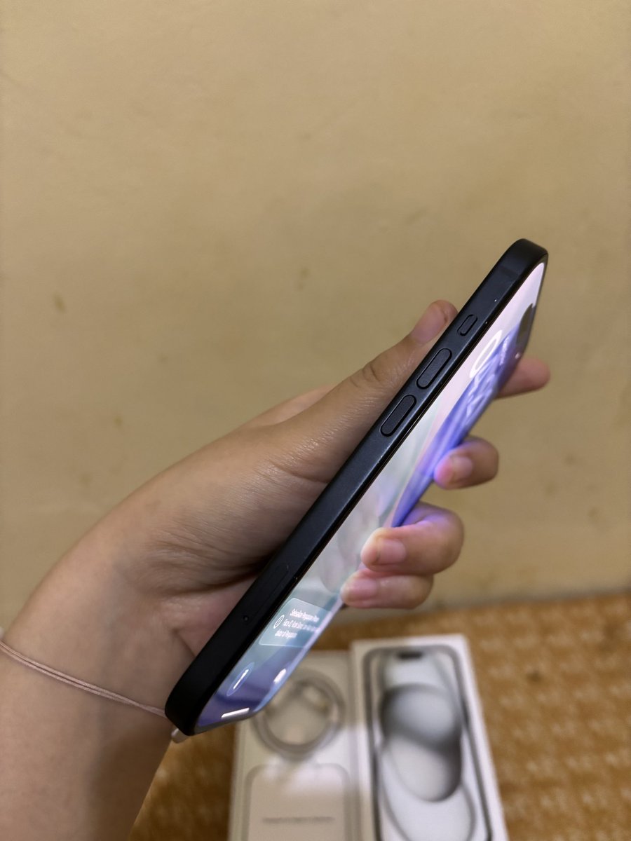 WTS IPHONE tweet media