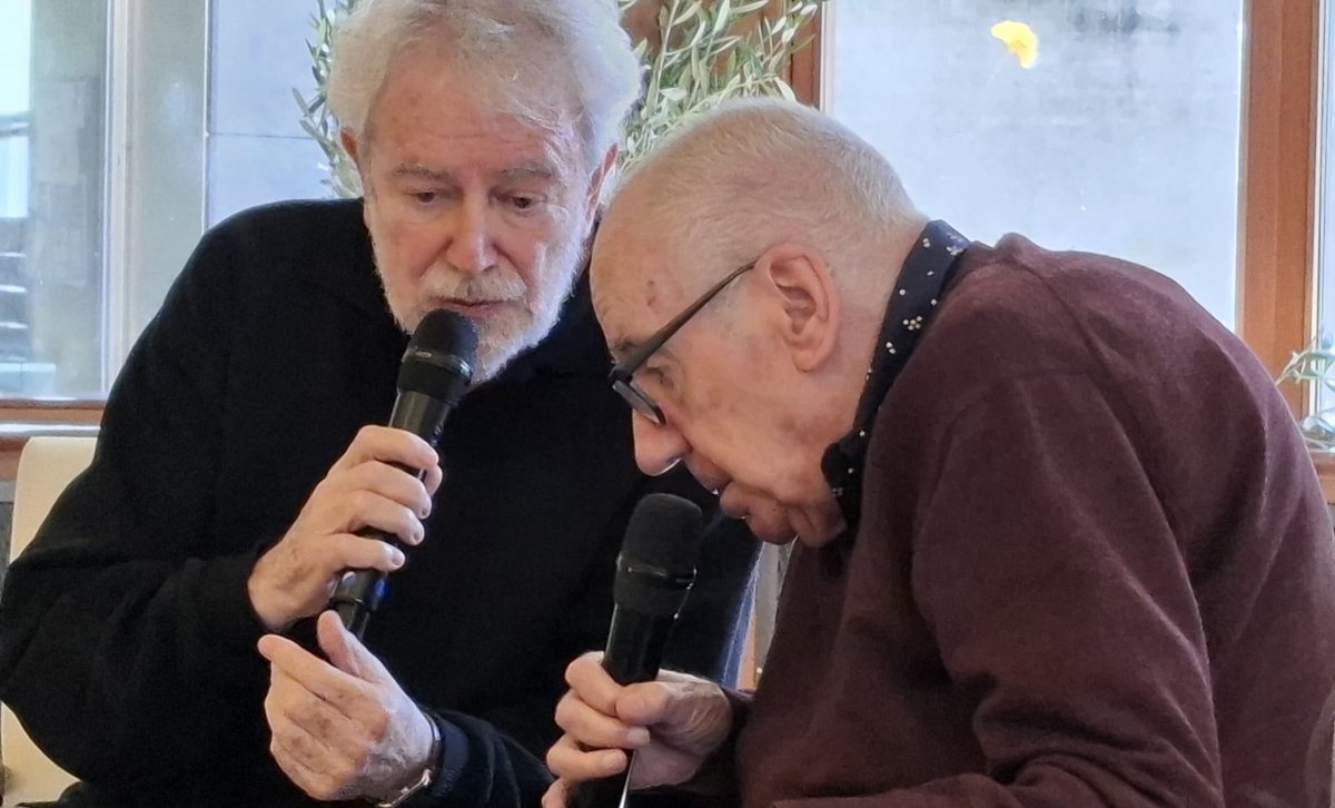 Cafè Central tweet media