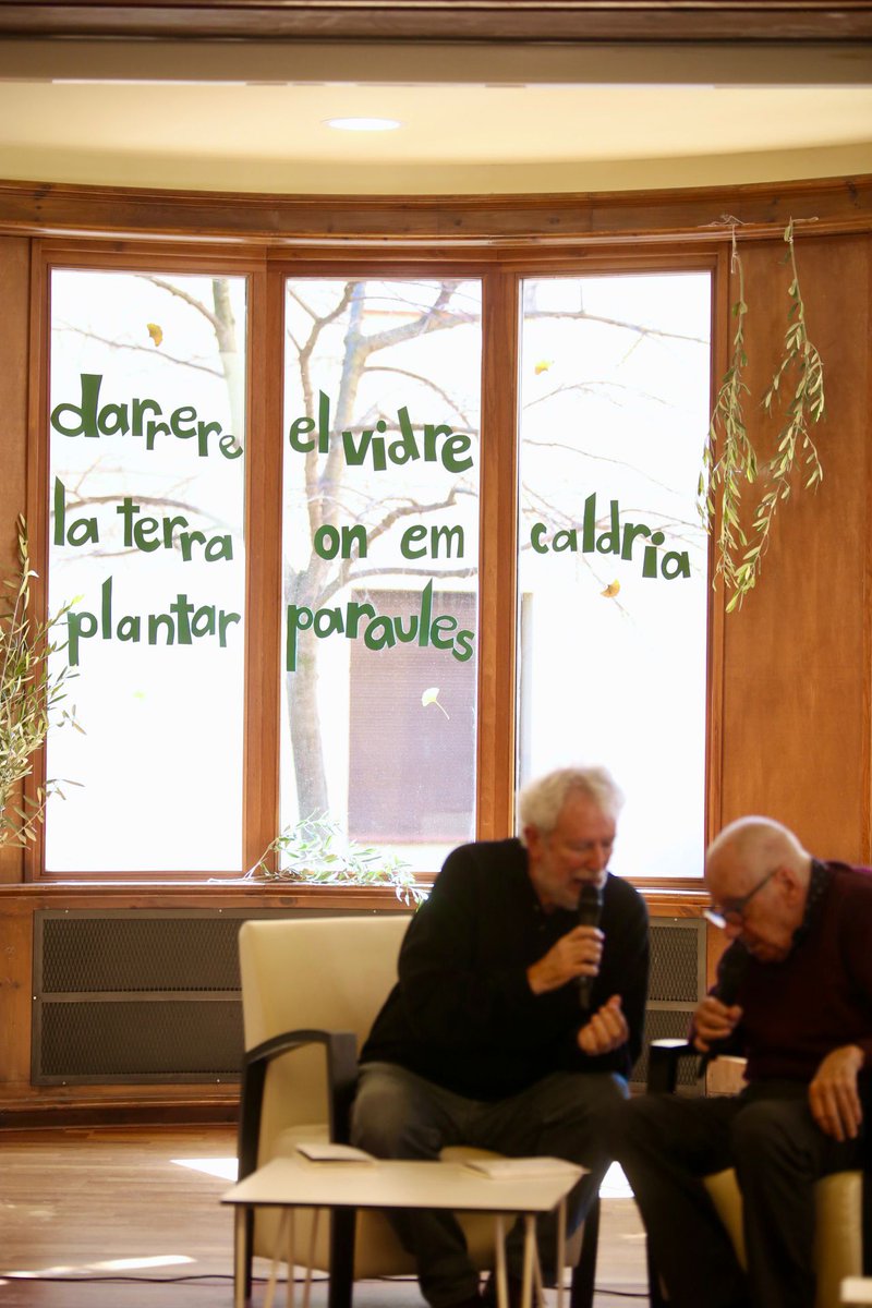 Cafè Central tweet media