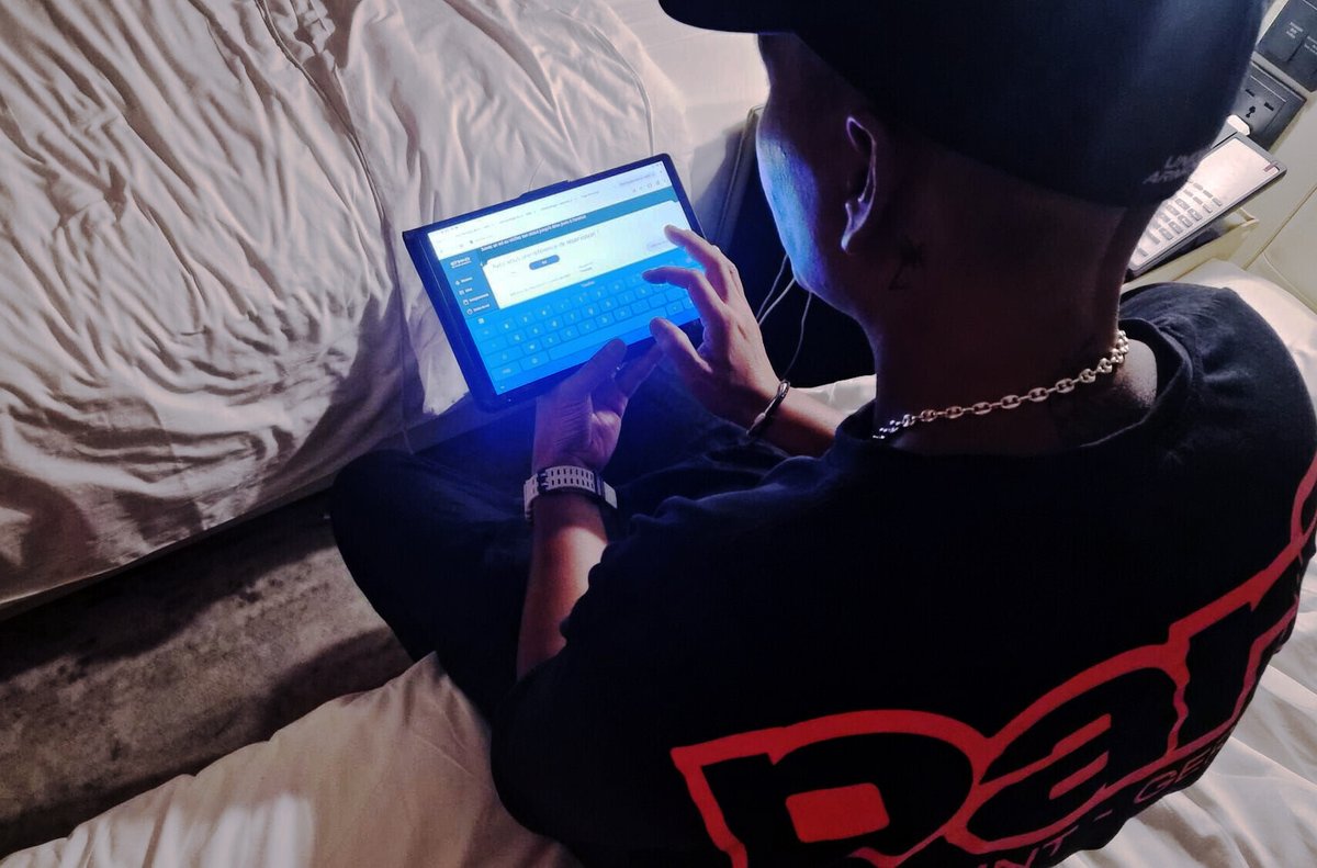 Le Parisien tweet media