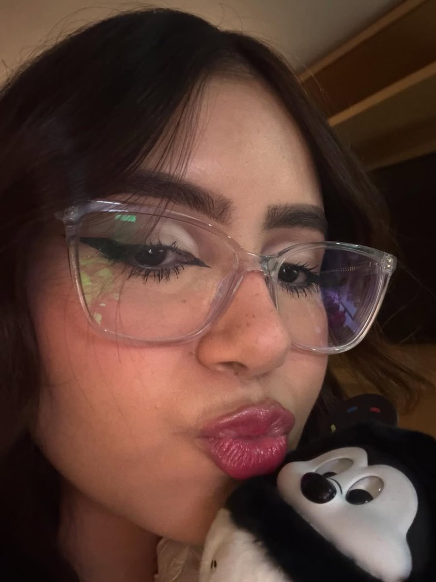 DianitaGooner's tweet photo. Aprovechando que estamos en epocas de velada del año, admiren lo rica que está la pendeja de laparce https://t.co/f1UBn24LuC