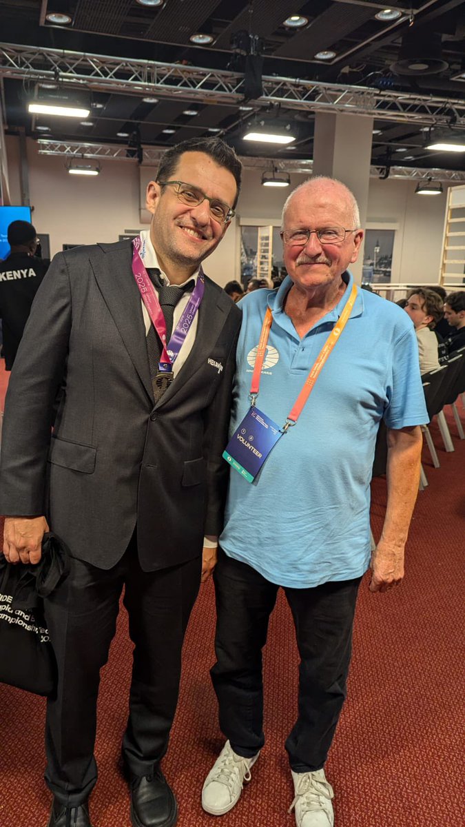 Andrew Chess tweet media