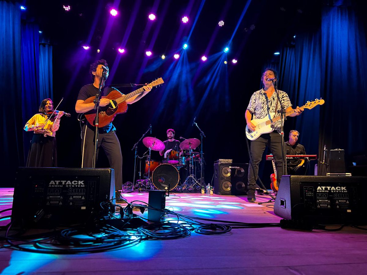 Vanguart tweet media