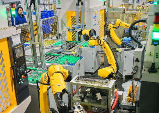 AmbCaiRun's tweet image. #China is entering a new development phase characterized by #quality improvement, #technological upgrading and #structural optimization, a transition that could reshape both its #domestic economy and the #global industrial landscape, Clemens Schuette, chairman of the