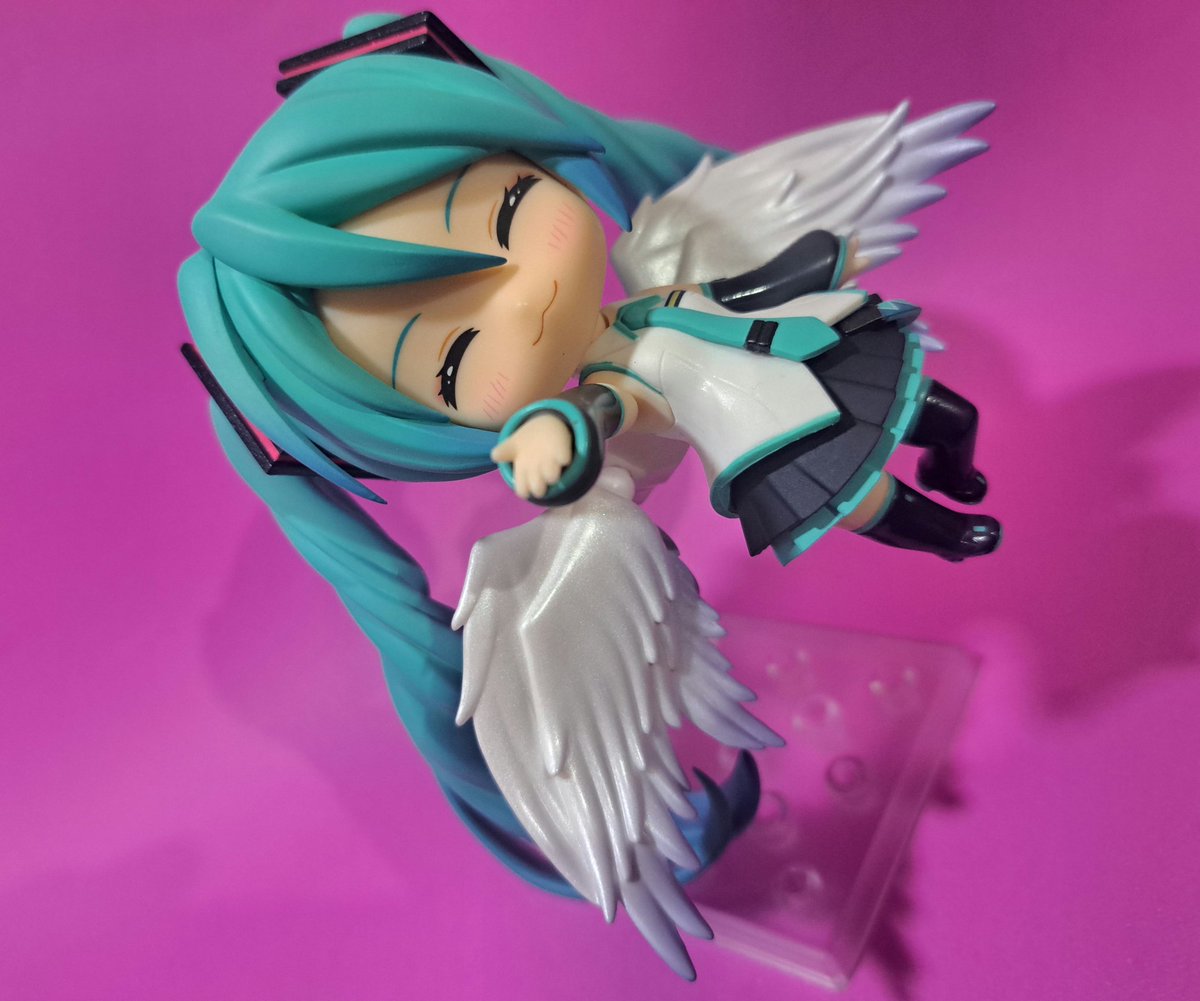 Kazzyscorner's tweet photo. Hoje é 3/9 (pra quem usa o calendário errado e bota o mês na frente do dia), o que significa que é Miku day!!!! 🎉🎉🎉🎉

Dessa vez eu fiz uma mistureba com os acessórios de uns 3 nendos pra ver no que dava 

#ミクの日 #ミクの日2026 https://t.co/GrsfNTDjrp