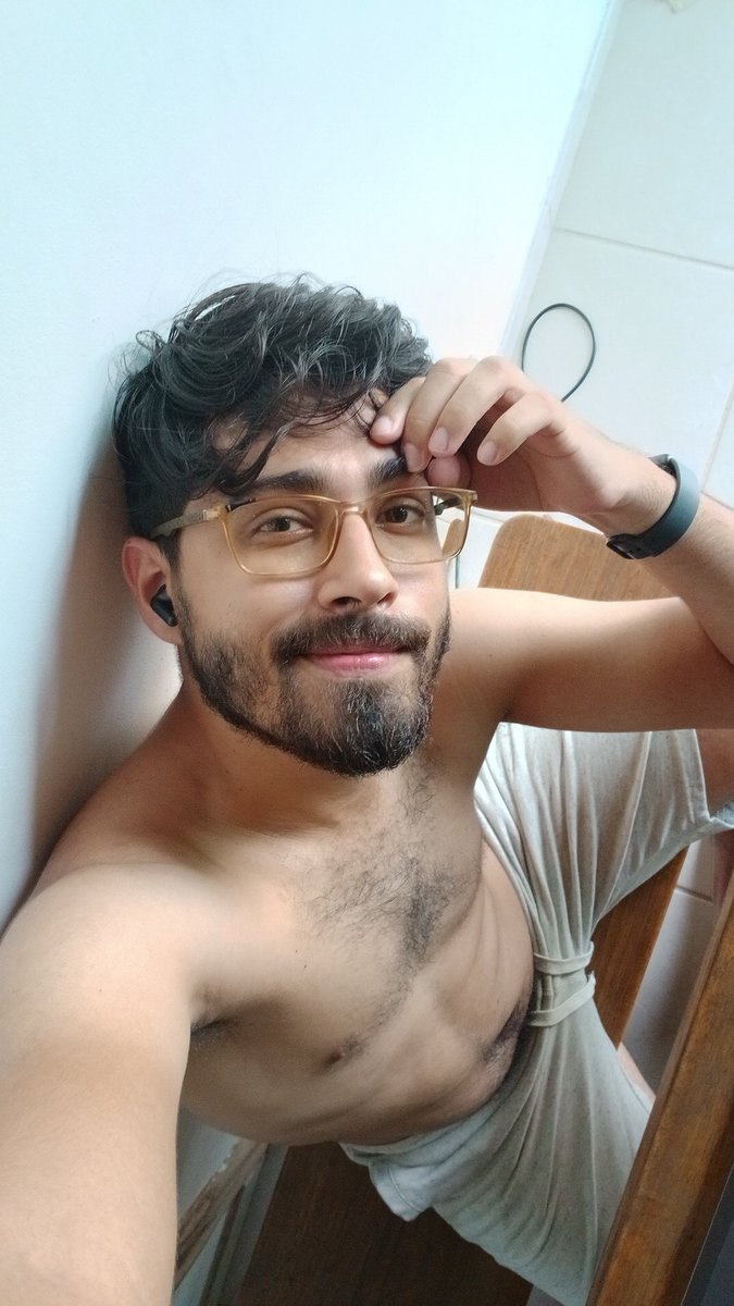 Avery 🐼 tweet media