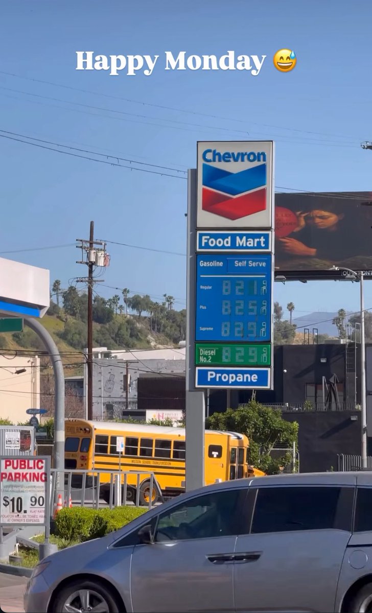 Mels 🖤 tweet media