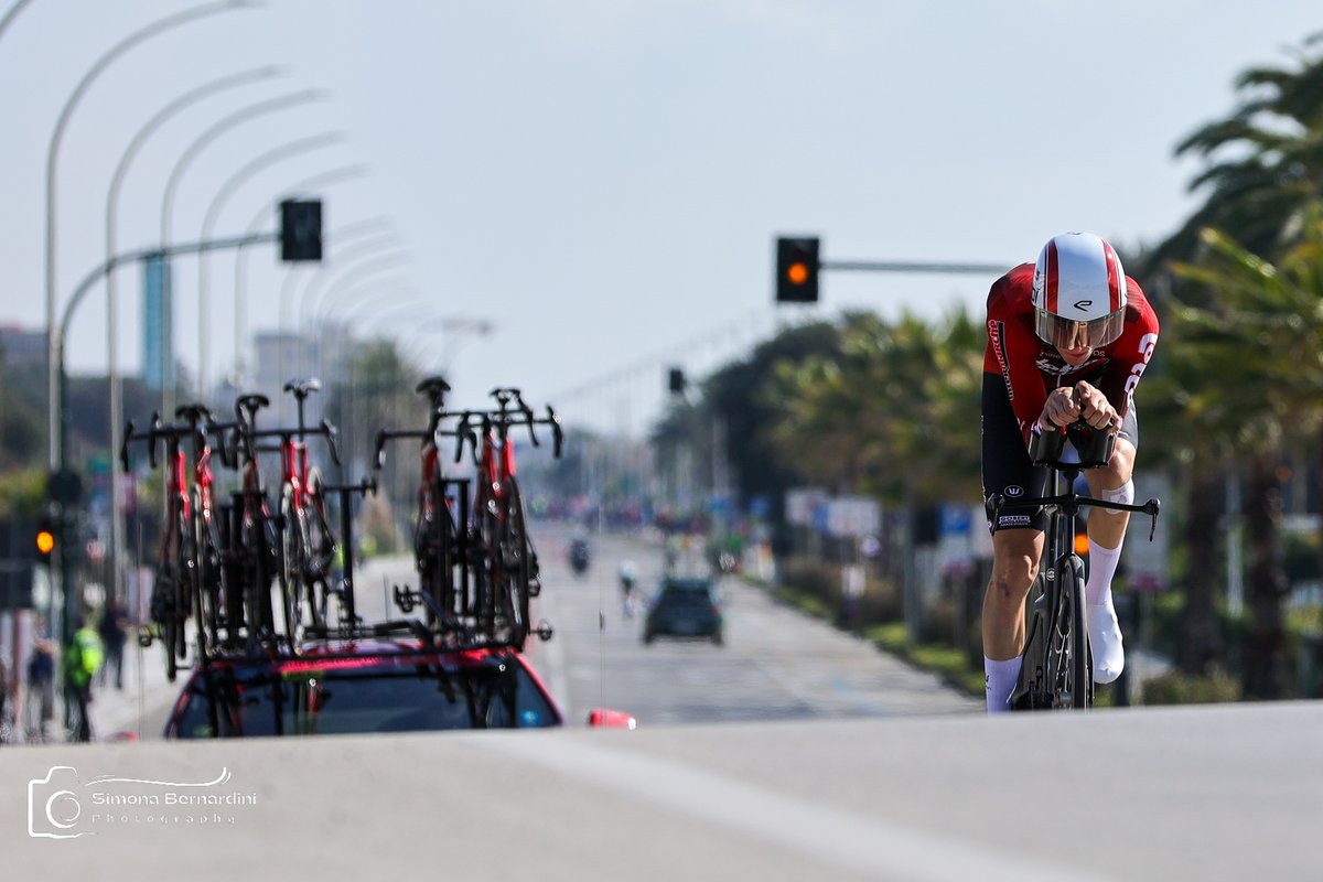 53x11Podcast's tweet photo. #TirrenoAdriatico oggi con la consueta crono iniziale è iniziata la corsa dei due mari.

E a proposito di consuetudine, @simobernardini era sul posto e questi sono solo alcuni dei suoi scatti.

Tutti gli altri li potete trovare anche sulla sua pagina facebook! https://t.co/uY5glFge1o