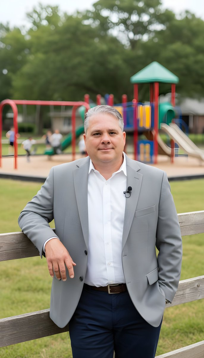 BobPittmanMort's tweet image. Even after getting pre-approved, surprises can still happen! 🏡✨
Stay informed about your credit score, debt, and employment to keep your dreams on track. Need personalized advice? I’m here to help! 🙌
#HomeBuying #FinancialWisdom #StayInformed