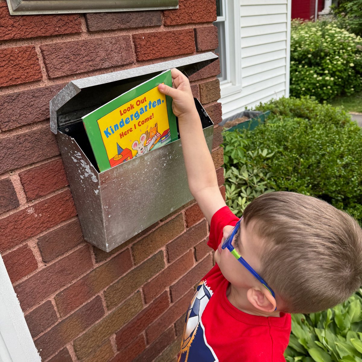 Dolly Parton's Imagination Library of Ohio tweet media