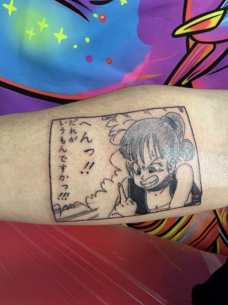 masapi555's tweet photo. 前回のアニメタトゥーを見たお客様からのご依頼で、ドラゴンボールの1コマを☺️
やっぱりアニメタトゥーは楽しい😆
ありがとうございました😭
また、お待ちしてます👍
#tattoo
#福岡タトゥー
#タトゥースタジオ
#アニメタトゥー
#ドラゴンボール 
#ブルマ https://t.co/VyH2w5YDmx