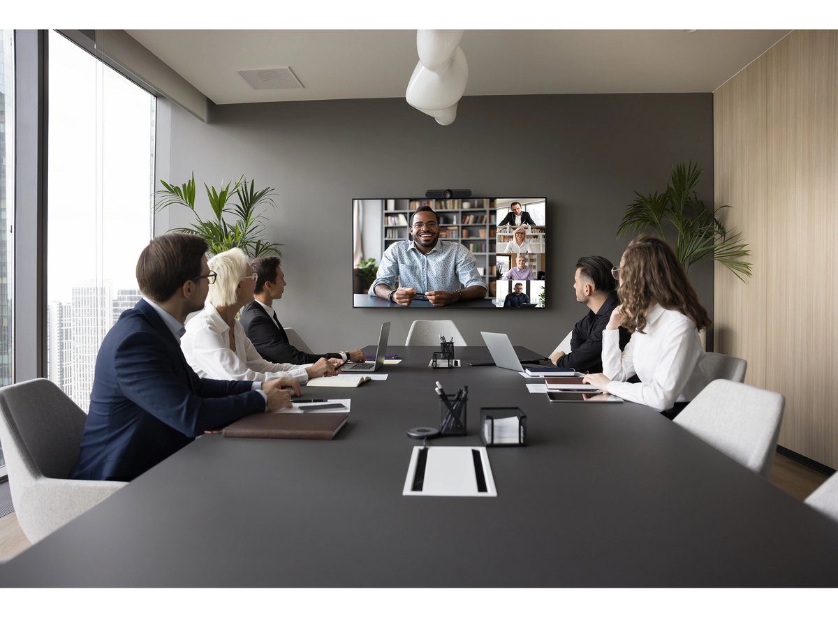 Digital Signage Today tweet media