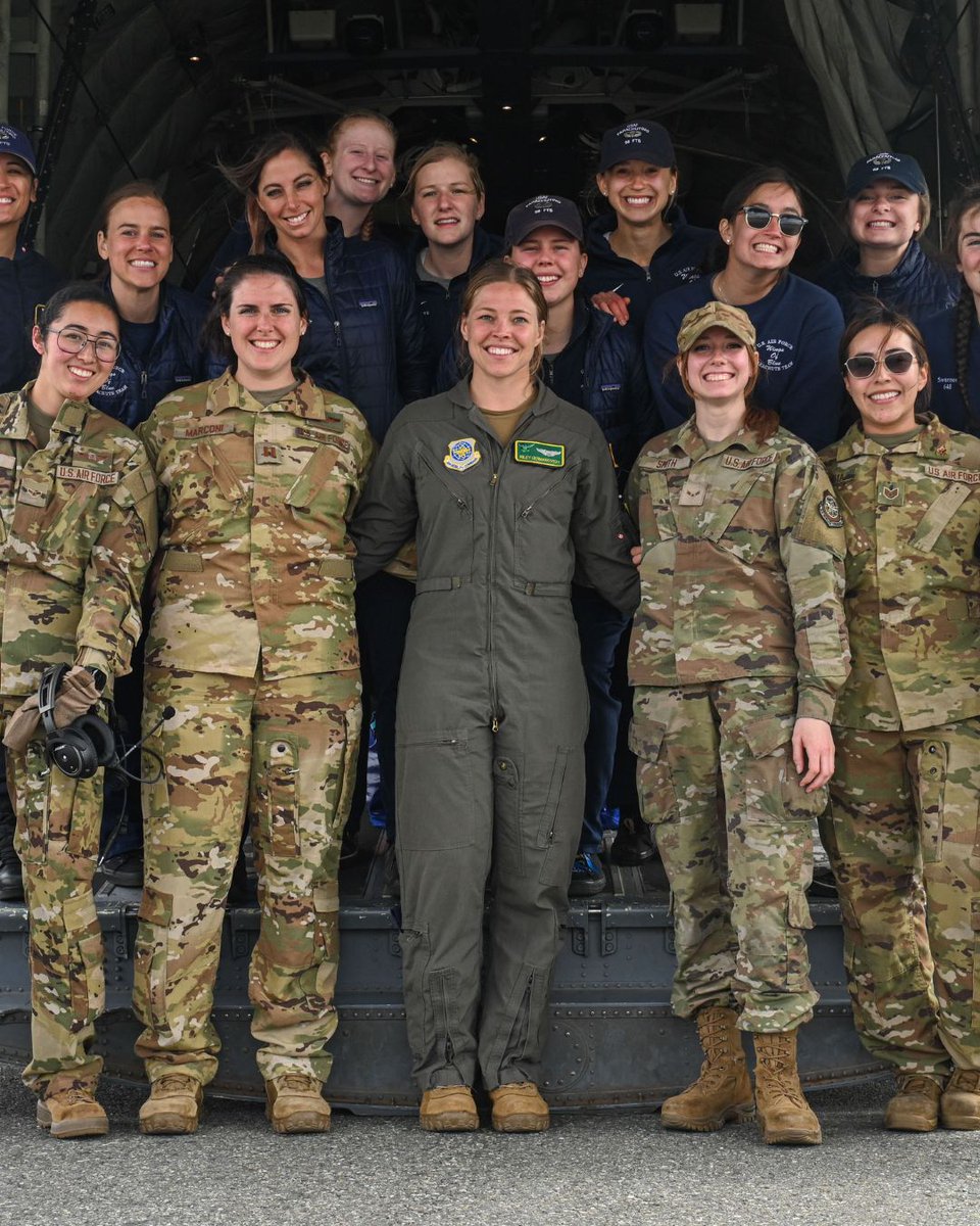 Veterans Bridge Home tweet media