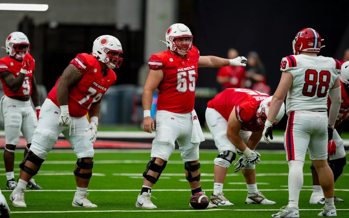 Ryan Davis tweet media