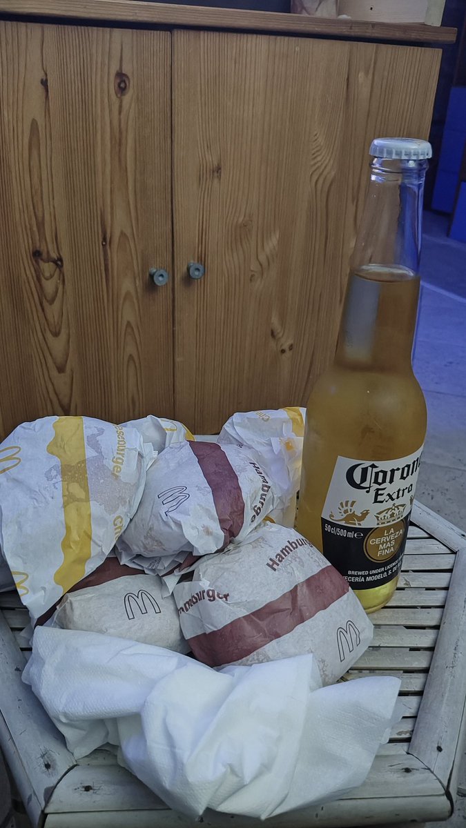 MaZingra tweet media